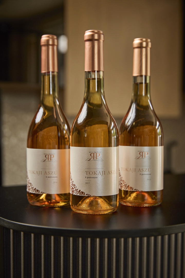 Rózsa Pincészet Tállya | Borászat | Szőlészet | Pince